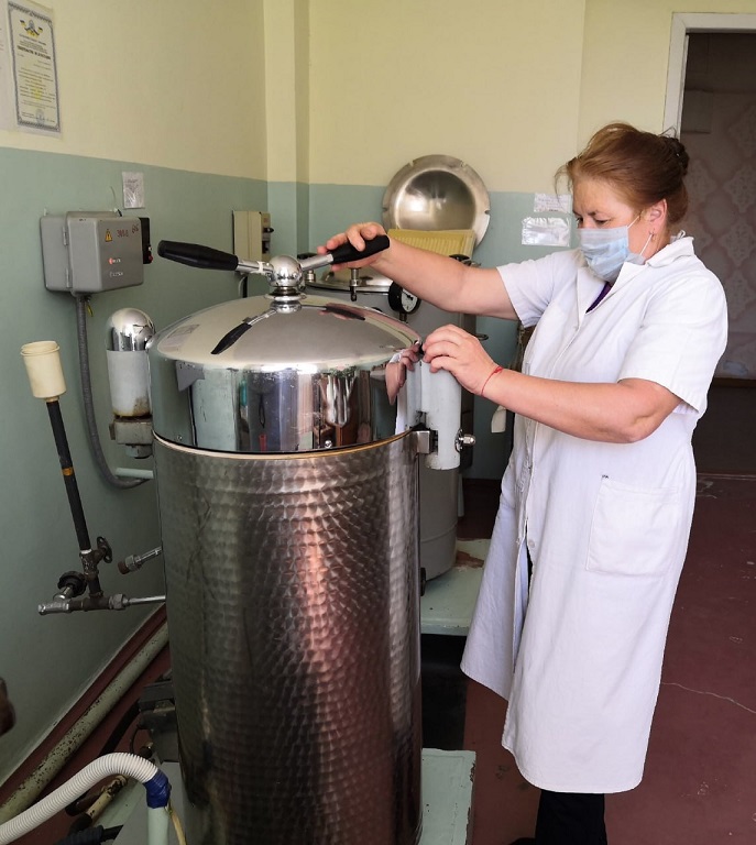 Ускорить разложение пожнивных остатков и улучшить плодородие почвы поможет микробный препарат, разработанный учёными НИИСХ Крыма