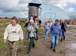 Видео и презентации: Практическое обучение органическому земледелию в ИП Шавкят Абаев Нижегородская область